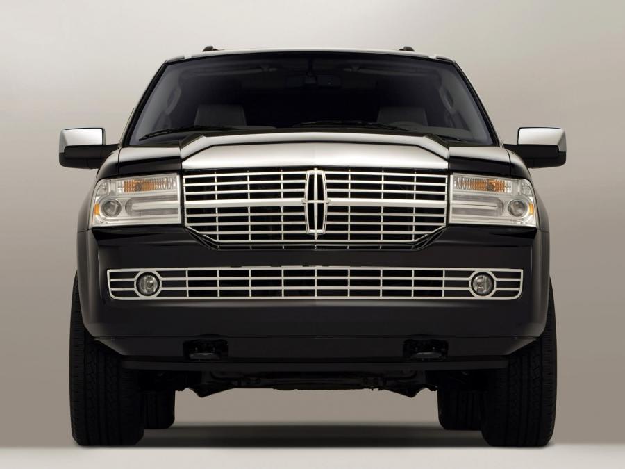  Lincoln Navigator 2006 года  (фото 30 из 82)